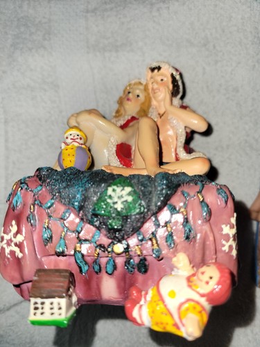 Tirelire résine couple - couple, un
