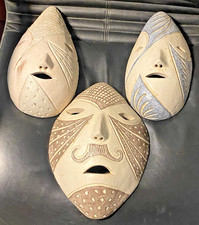 Lot de 3 masques en Céramique émaillée Poterie d' ACCOLAY - Yonne. Très Bel Etat