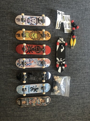 Finger skate tech - finger, deck