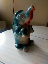 PICHET CARAFE ELEPHANT EN BARBOTINE DE LA FAÏENCERIE DE SAINT CLEMENT