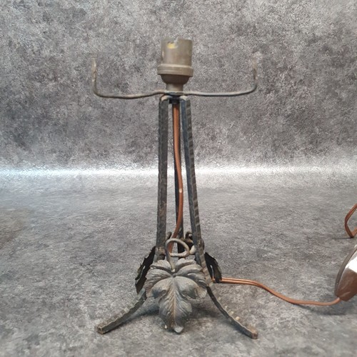 Ancien pied lampe fer - lampe,