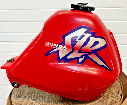 Réservoir rouge honda 650 - de,