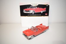 B85 1:18 SUN STAR 5402 1960 PLYMOUTH FURY OPEN CABRIOLET VALIANT RED NMIB
