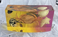 Presse papier résine inclusion crabe et coquillages, vintage. Circa 1970