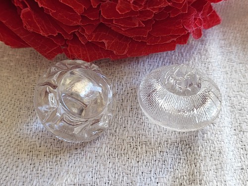 Duo boutons anciens verre - anciens,
