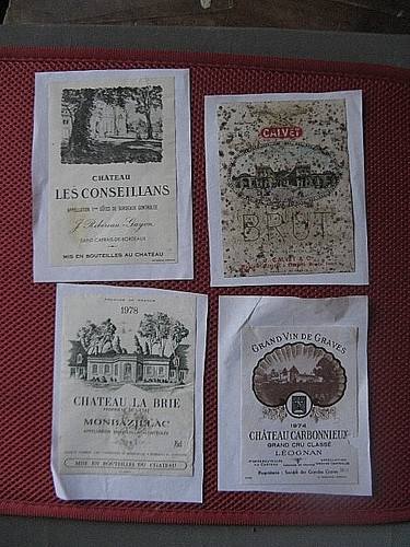 1364 lot 4 - , etiquettes