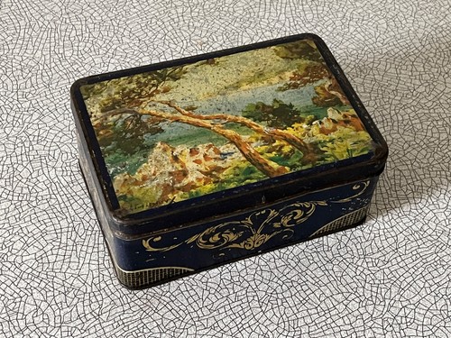 Boite biscuit ancienne