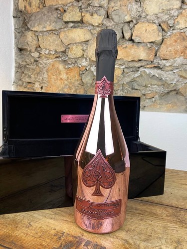 Champagne nv armand de - ,