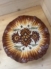 Assiette décorative signée