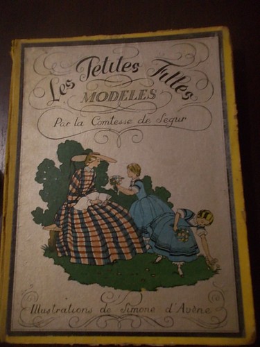 Les petites filles modèles