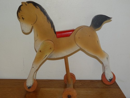 Joli cheval bois bascule - à,