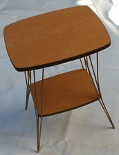 Table d'appoint bout de canapé moderniste minimaliste année 1950 pied Eiffel