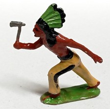 CS (Charles Silvester) FIGURINE LES INDIENS INDIEN A PIED TOMAHAWK  Plomb 62 mm