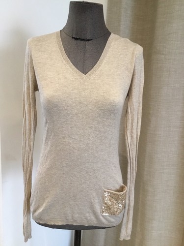 Tres beau pull leger beige