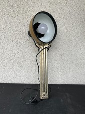 Lampe articulée industrielle