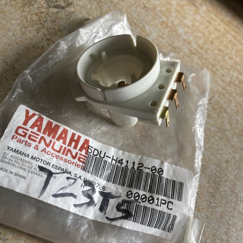 Yamaha 5du h4112 douille - 5du-h4112-00,