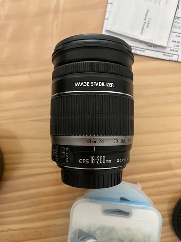 Canon 200mm 3 - ef-s, 18-200mm