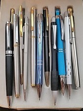 Lot De 12 Anciens Stylos Plume Stylos bille Portes Mine : P. Cardin , Cypréa , g