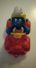 Figurine Schtroumpf pilote automobile voiture rouge des années 80 Peyo Schleich