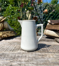 Pot à lait en faïence