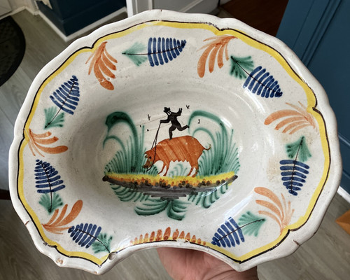 Trés beau plat - , barbe