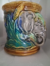 Ancien pot à tabac en