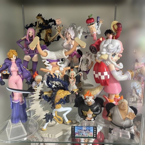 Lot figurines one piece - 15,