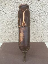 Ancien coffin en bois peint / Outils de fauche / Outils anciens