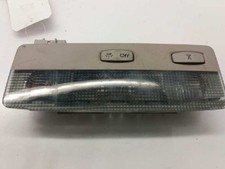 8200013576 lumière habitacle pour RENAULT LAGUNA II (BG0) EXPRESSION 2810492