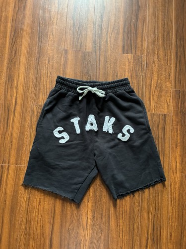 Staks distressed logo french - staks,