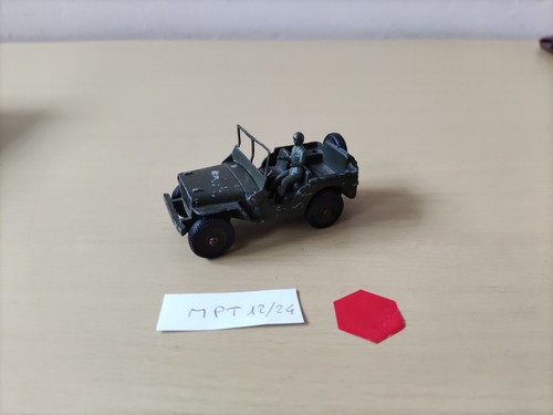 Dinky toys jeep - 80, b