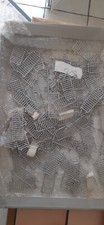 lot 50 pièces environ  barrière vauban en white métal resouder les pieds 1/43