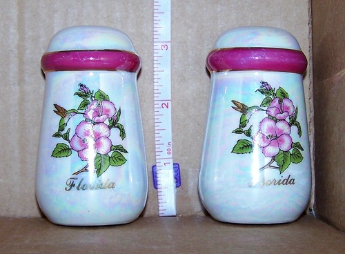 Irredescent pink pair ceramic - irredescent,