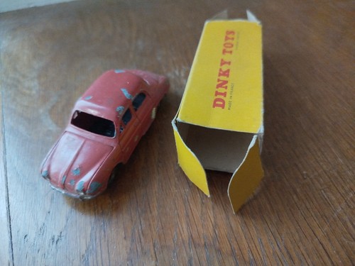 Dinky toys ancien meccano - toys,