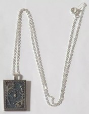 Collier Vil Schoenheit Dorm