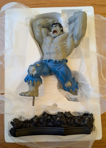 New bowen statue hulk grey - bowen,