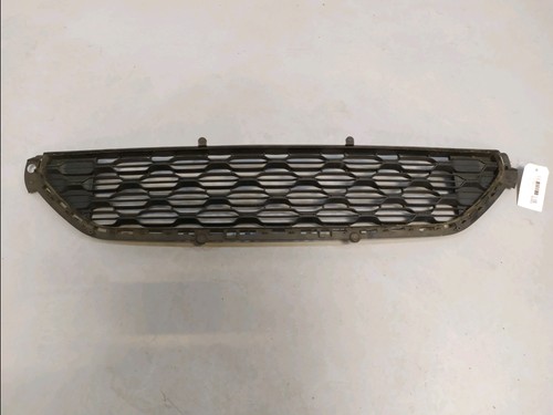 Grille pare chocs gauche - de,