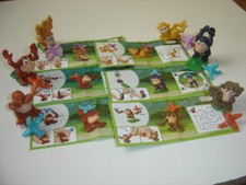 SERIE UN COMPLETE KINDER NATURE : 6 SINGES Lanceur de Banane + 6 BPZ (2010/2011)