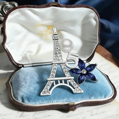 Elegant belle epoque - belle,