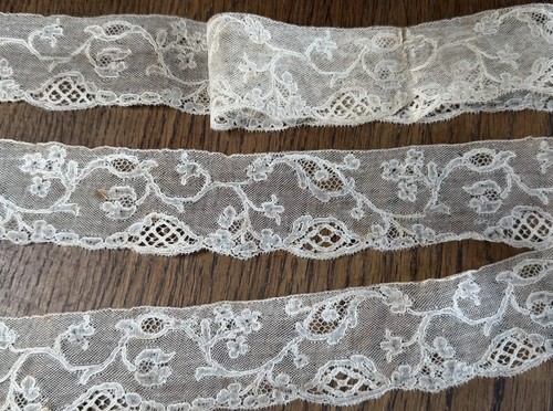 Dentelle ancienne fine - dentelle,