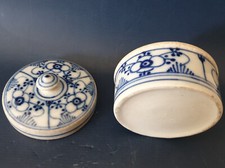Beurrier en porcelaine à