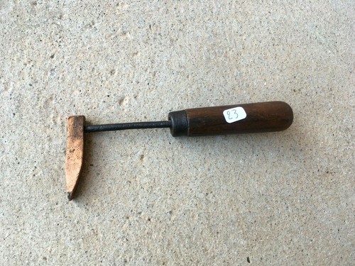 Old tool outil - old,
