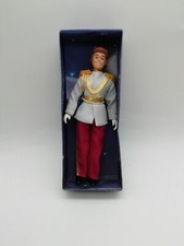Poupée Disney en porcelaine le Prince de Cendrillon