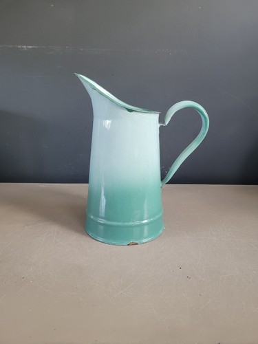 Broc eau tôle - à,