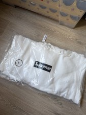 Supreme paris 10th anniversary - paris,