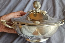 DEBAIN Grand légumier en argent massif Décor filets contour chantourné & grenade