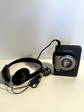 VINTAGE PANASONIC WALKMAN 1980