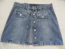 Jupe en jean boutonnée cool