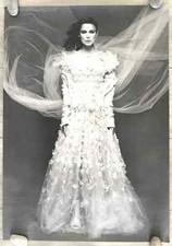 KEIRA KNIGHTLEY CHANEL KARL