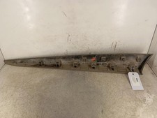 Baguette de porte avant droite